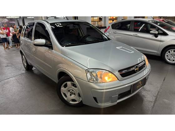 CHEVROLET CORSA 1.4 MPFI MAXX 8V FLEX 4P MANUAL CHEVROLET CORSA 1.4 MPFI MAXX 8V FLEX 4P MANUAL